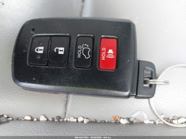 2019 TOYOTA HIGHLANDER 5TDKZRFH1KS341598 Photo 10