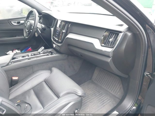 2024 VOLVO XC60 YV4L12RJ6R1871815 Photo 4