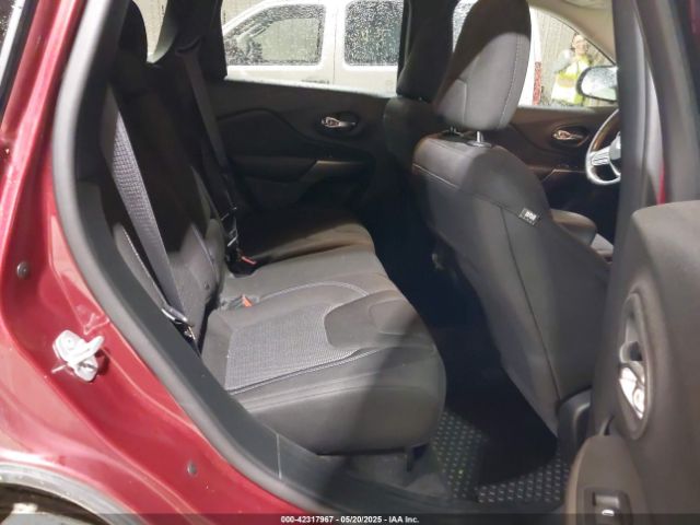 1C4PJMCX8KD234099 Jeep Cherokee Latitude 4x4