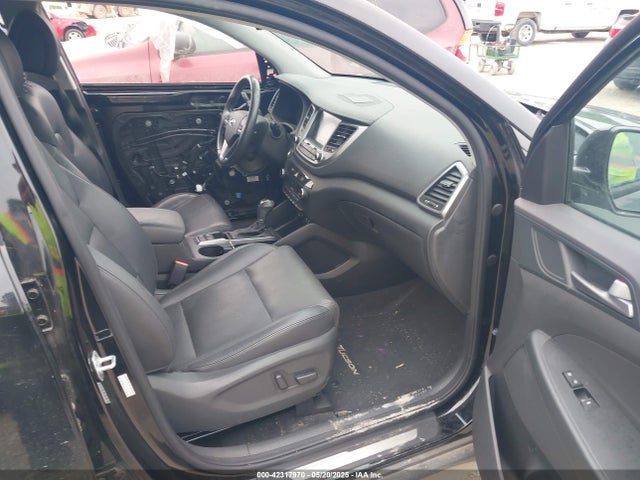 KM8J33A29HU310855 Hyundai Tucson Limited