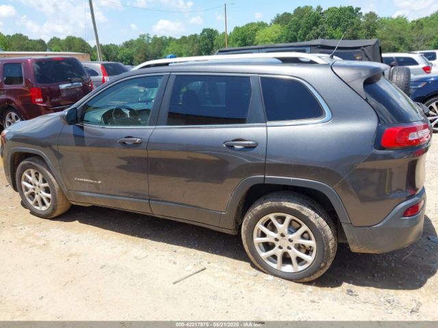 1C4PJLCS7FW596773 Jeep Cherokee Latitude