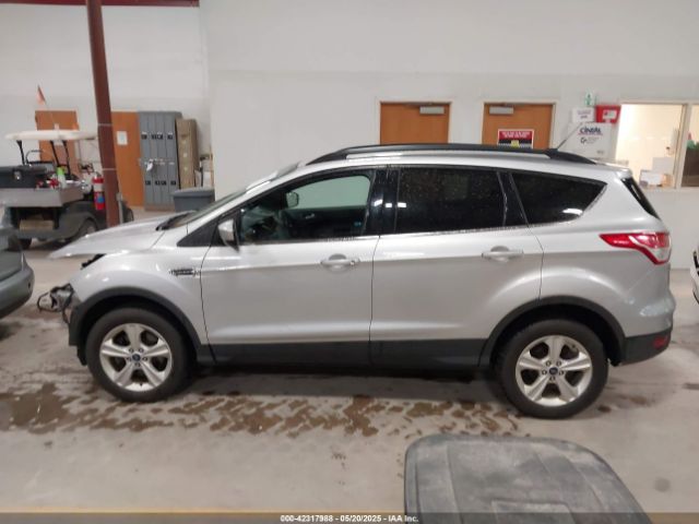 1FMCU9G94GUC44808 Ford ESCAPE SE