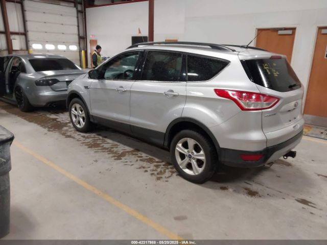 1FMCU9G94GUC44808 Ford ESCAPE SE