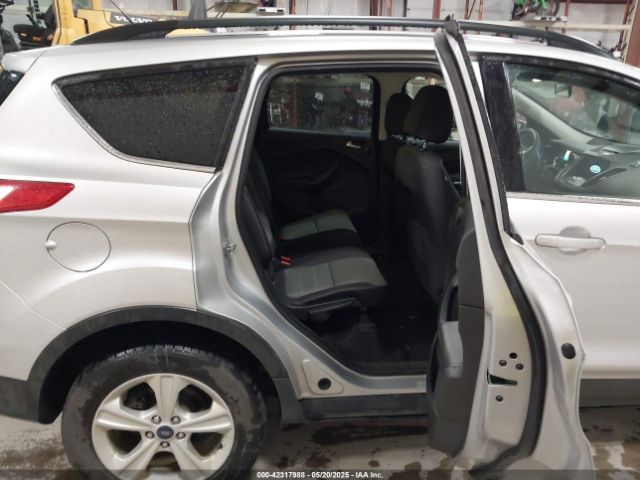1FMCU9G94GUC44808 Ford ESCAPE SE