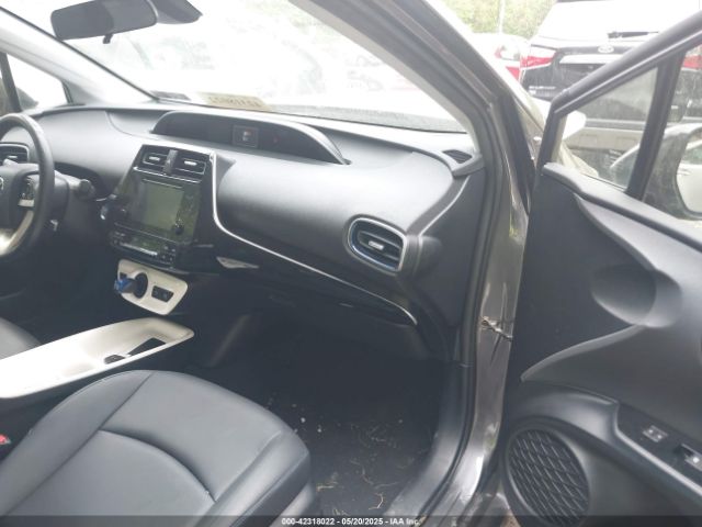 JTDKARFU7G3507958 Toyota Prius Three Touring