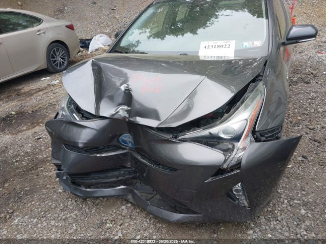 JTDKARFU7G3507958 Toyota Prius Three Touring
