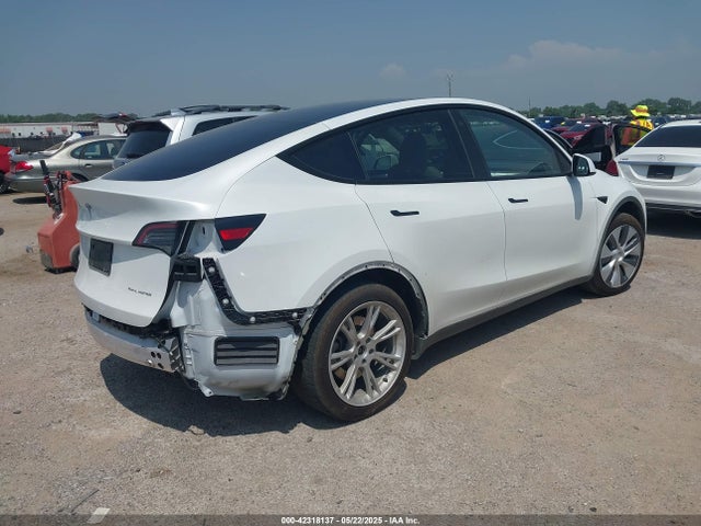 2023 TESLA MODEL Y 7SAYGDEE8PA094957 Photo 3