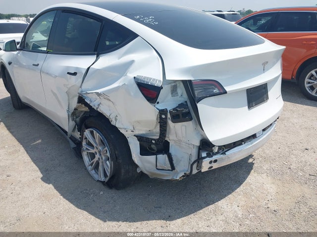 2023 TESLA MODEL Y 7SAYGDEE8PA094957 Photo 5