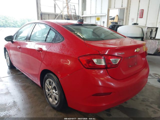 2019 CHEVROLET CRUZE 1G1BJ5SM8K7102927 Photo 2