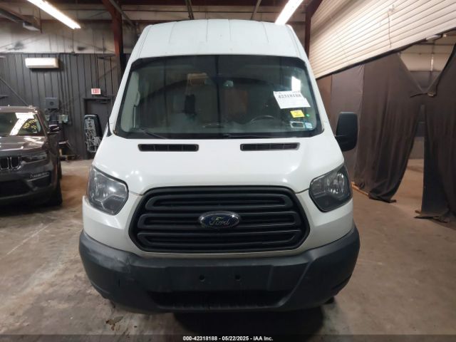 1FTYR3XM8JKA10333 Ford Transit-250
