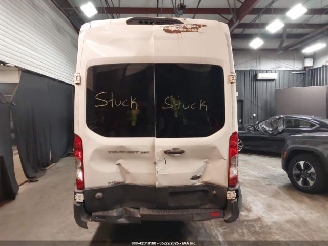 1FTYR3XM8JKA10333 Ford Transit-250