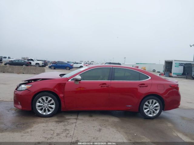 JTHBW1GG6F2088404 Lexus ES 300H