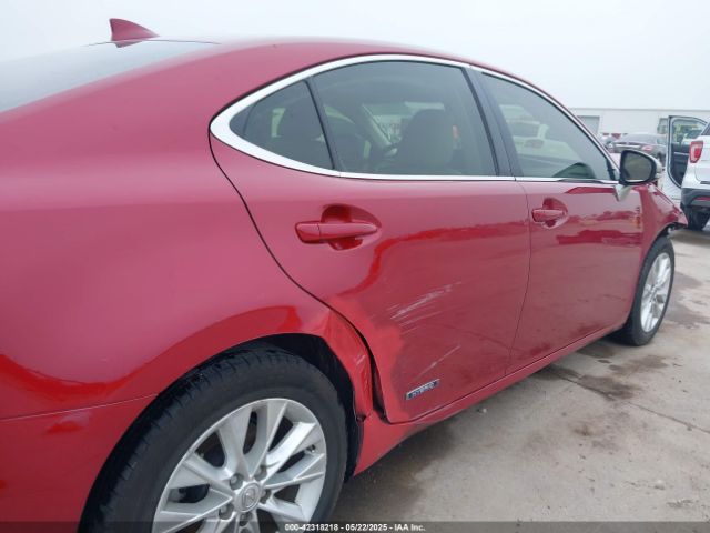 JTHBW1GG6F2088404 Lexus ES 300H