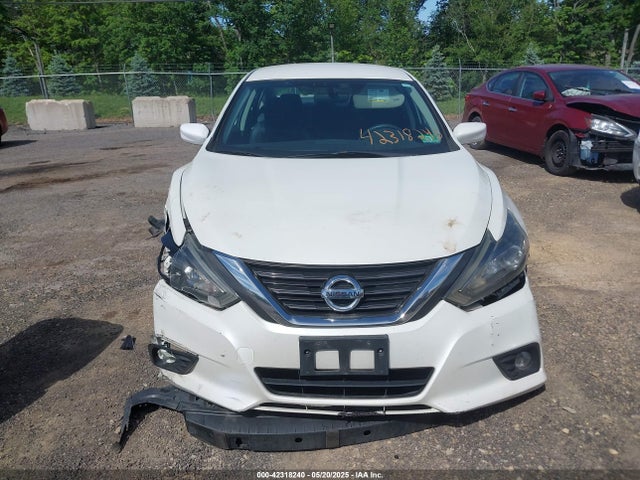 1N4AL3AP8GC271119 Nissan 2016