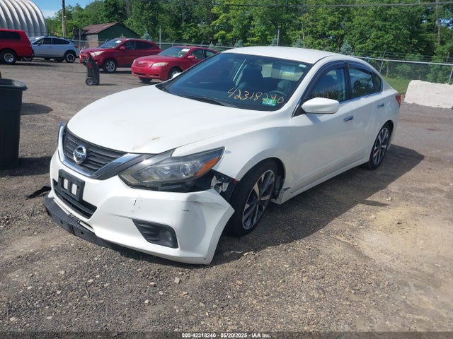 1N4AL3AP8GC271119 Nissan 2016