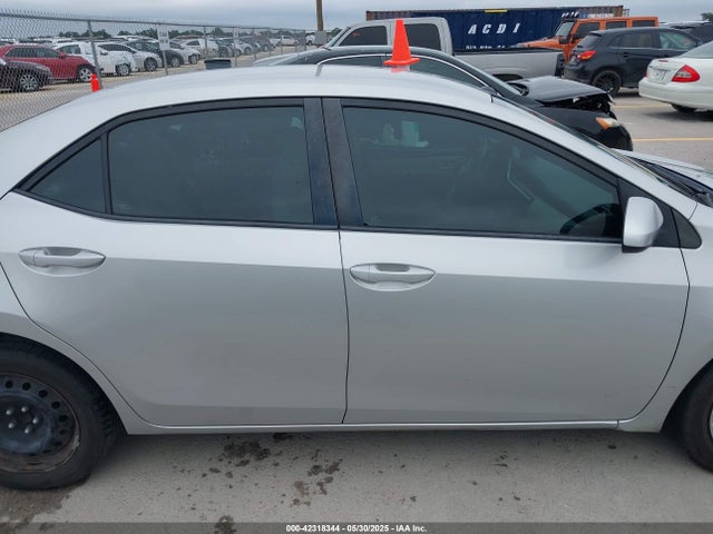 Toyota COROLLA LE 2018 5YFBURHE7JP822870 Image 13