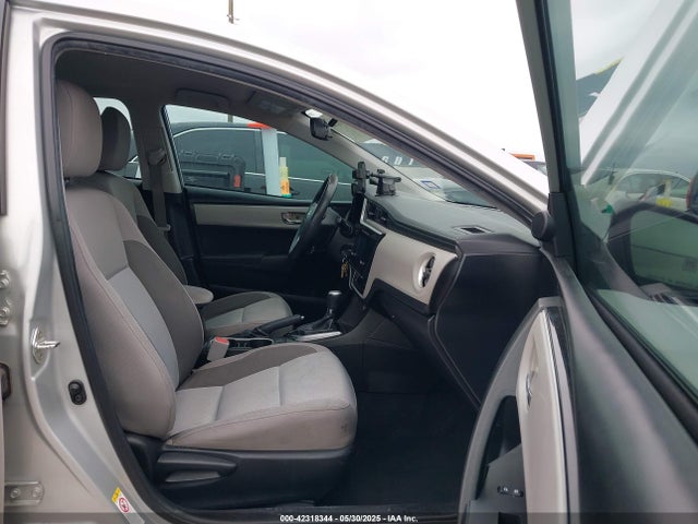Toyota COROLLA LE 2018 5YFBURHE7JP822870 Image 5