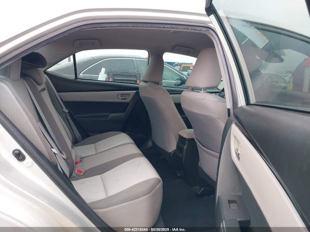 Toyota COROLLA LE 2018 5YFBURHE7JP822870 Image 8