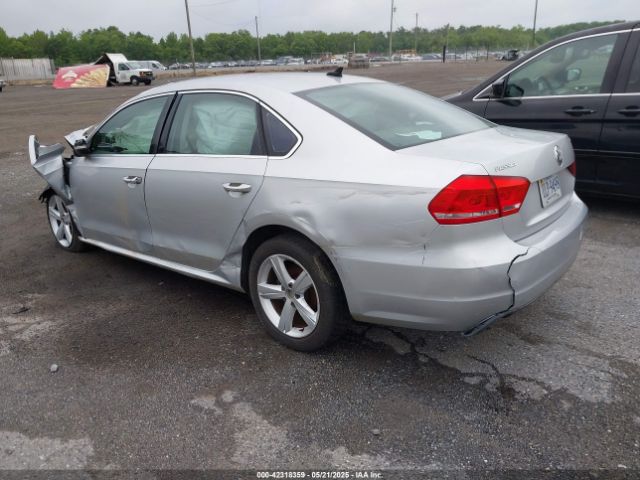 1VWAT7A38EC032808 Volkswagen Passat 1.8t Wolfsburg Edition