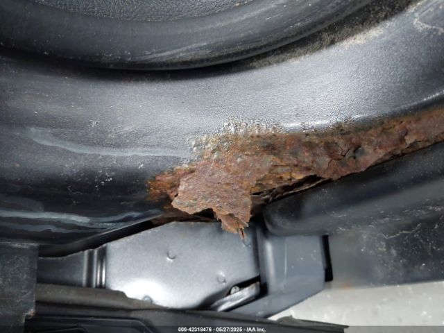1C4PJLCB6GW247945 Jeep Cherokee Latitude