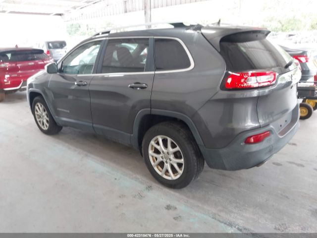 1C4PJLCB6GW247945 Jeep Cherokee Latitude