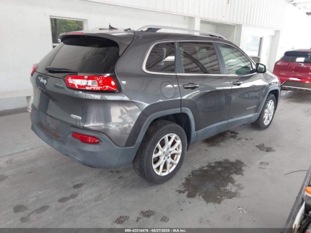 1C4PJLCB6GW247945 Jeep Cherokee Latitude
