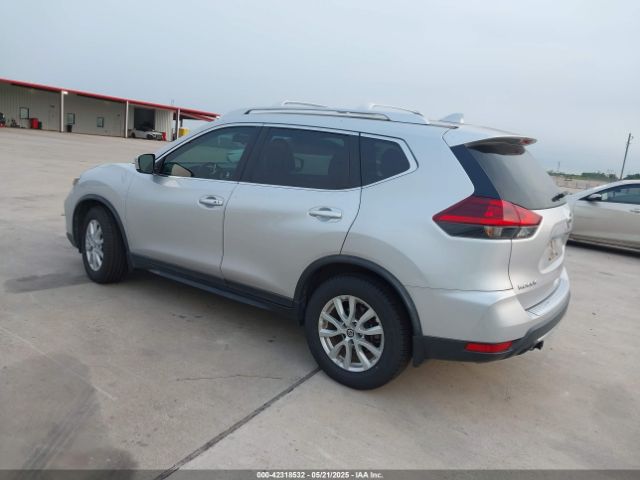 2018 NISSAN ROGUE KNMAT2MTXJP619368 Photo 2