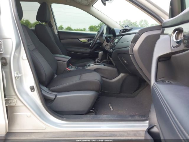 2018 NISSAN ROGUE KNMAT2MTXJP619368 Photo 4