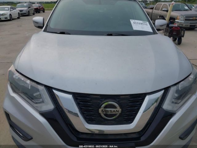 2018 NISSAN ROGUE KNMAT2MTXJP619368 Photo 5