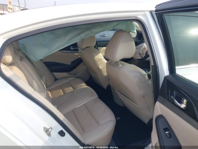 1N4AA6AP4GC421749 Nissan Maxima 3.5 Sl