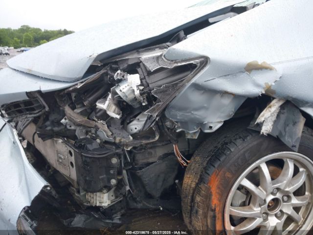 JTDZN3EUXGJ053220 Toyota Prius V Five/four/three/two