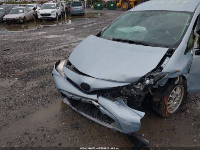 JTDZN3EUXGJ053220 Toyota Prius V Five/four/three/two