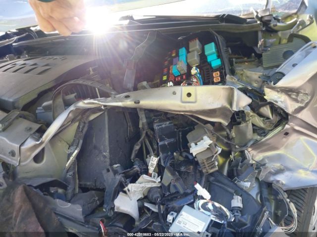 2T1BURHE4FC331535 Toyota COROLLA LE