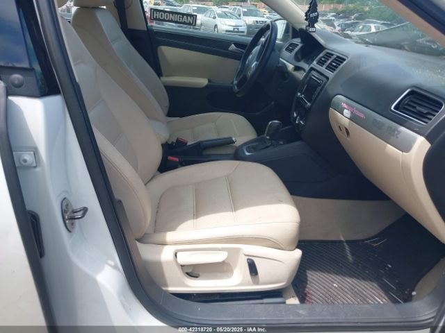 3VWD17AJ1EM336255 Volkswagen Jetta 1.8t Se