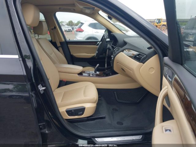 2017 BMW X3 5UXWX7C3XH0W39677 Photo 4