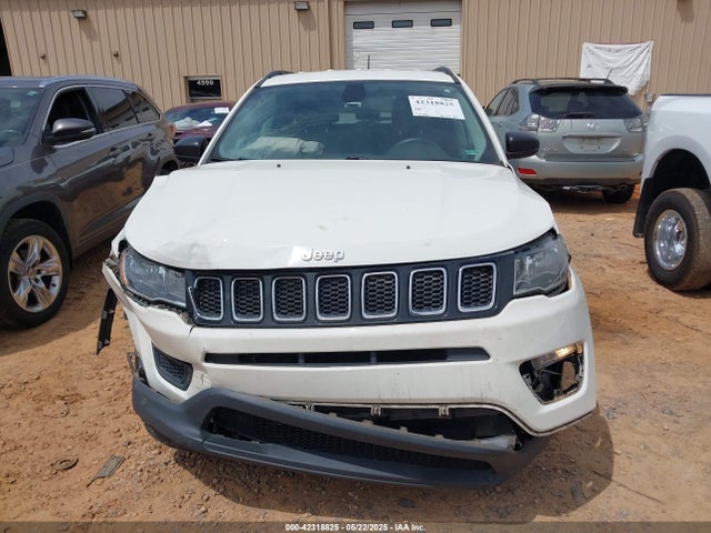 3C4NJCAB0JT471302 Jeep Compass Sport Fwd