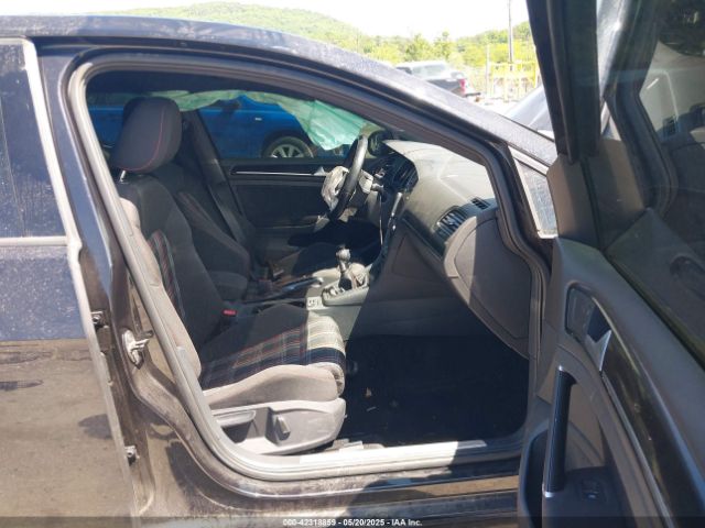 2017 VOLKSWAGEN GOLF GTI 3VW547AU2HM002987 Photo 4