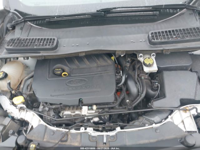 1FMCU9HD3JUB78696 Ford ESCAPE SEL
