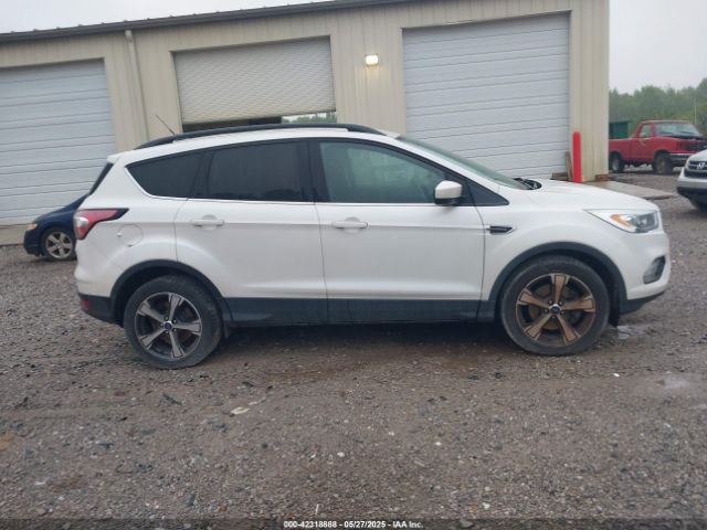 1FMCU9HD3JUB78696 Ford ESCAPE SEL