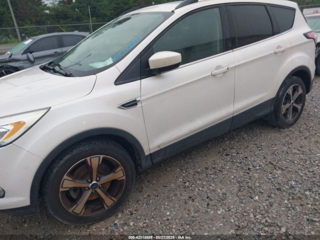 1FMCU9HD3JUB78696 Ford ESCAPE SEL