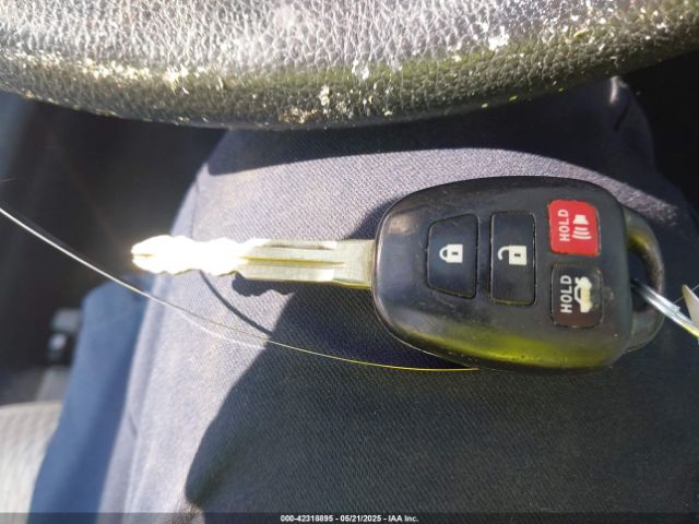 5YFBURHE4EP031721 Toyota COROLLA LE