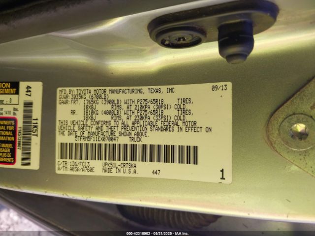 5TFRM5F11EX070047 Toyota Tundra Sr 4.6l V8/sr5 4.6l V8