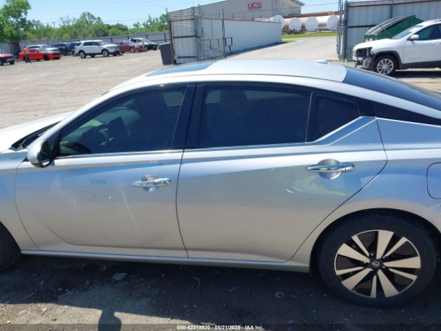 1N4BL4EV9KC180663 Nissan 2019