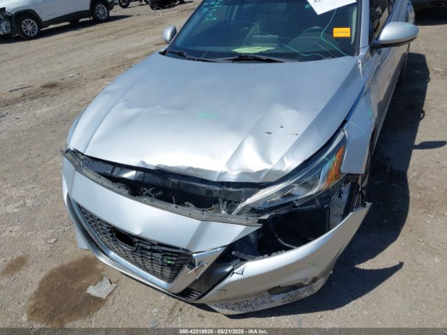 1N4BL4EV9KC180663 Nissan 2019