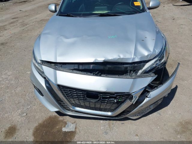 1N4BL4EV9KC180663 Nissan 2019