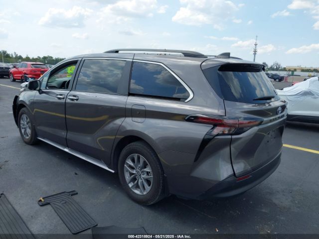 2024 TOYOTA SIENNA 5TDJRKEC7RS219623 Photo 2