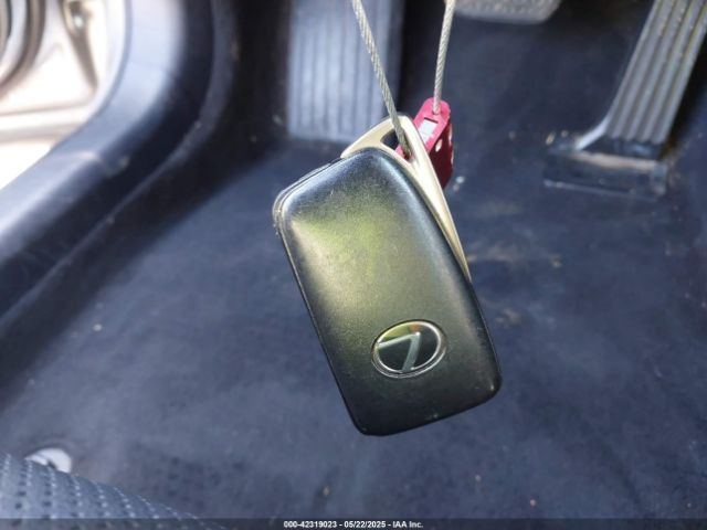 2017 LEXUS IS 200T JTHBA1D27H5044307 Photo 10