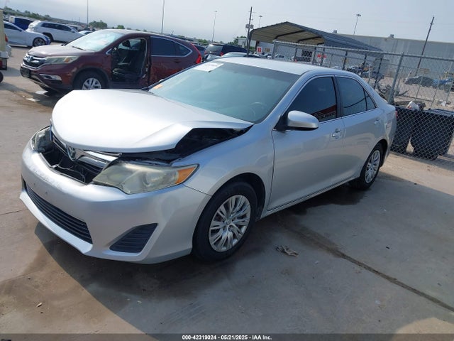 Toyota CAMRY LE 2014 4T1BF1FK8EU381890 Image 2