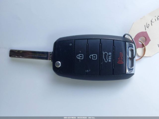 KNDJP3A54G7354570 KIA SOUL +