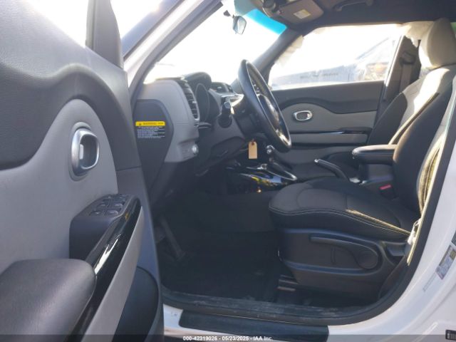 KNDJP3A54G7354570 KIA SOUL +